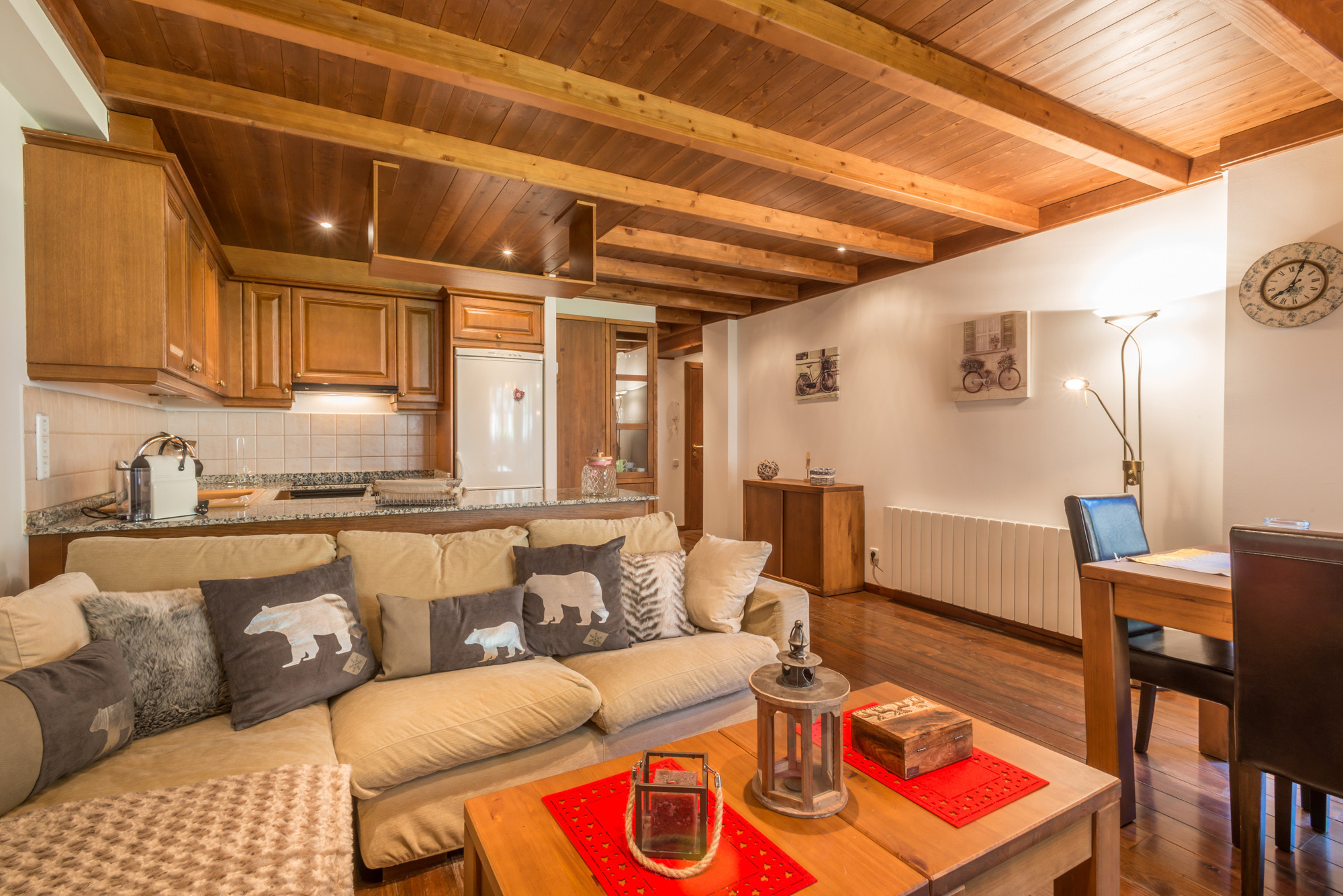 Salón Garona Totiaran, apartamento en Val de Ruda, Baqueira
