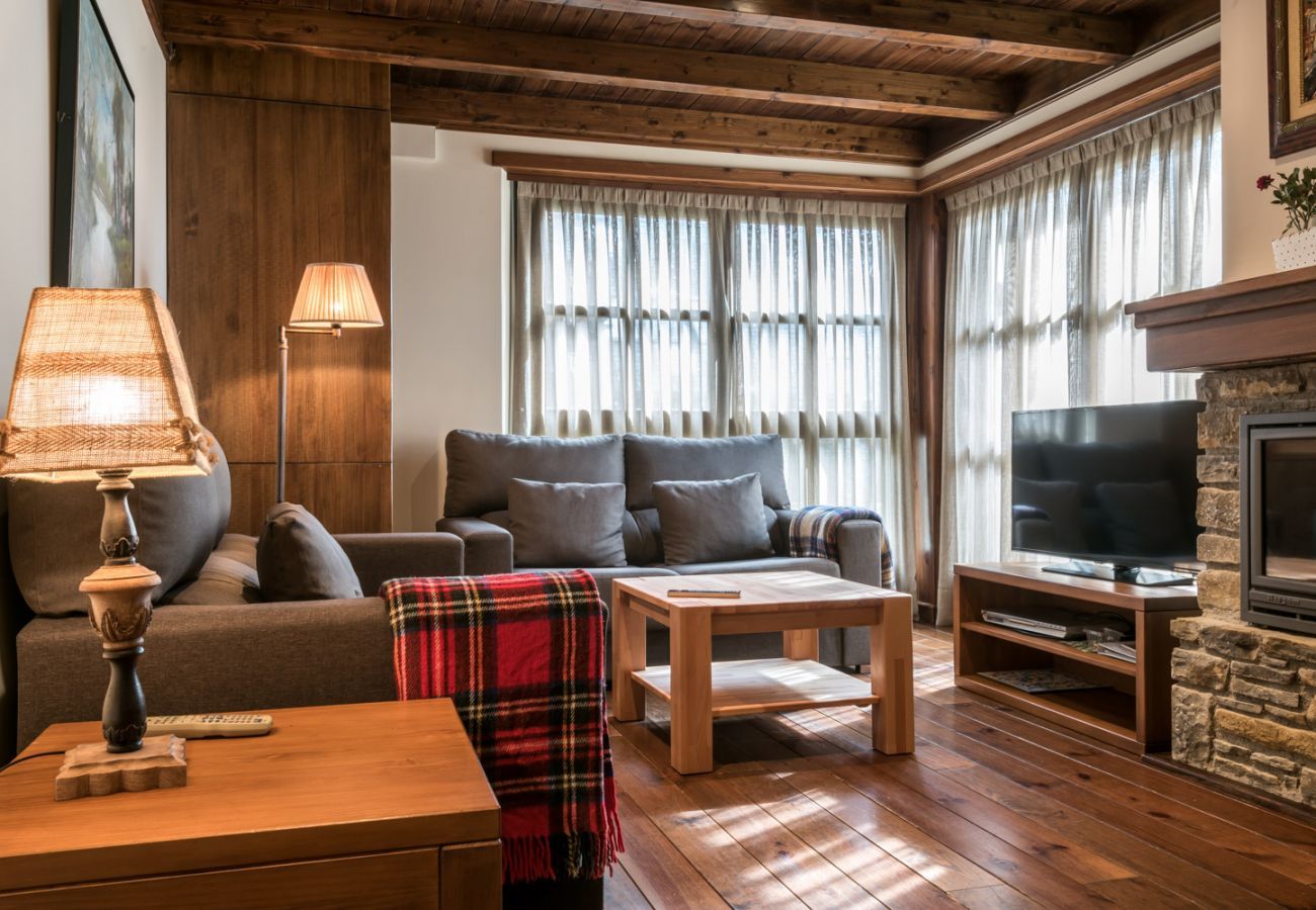 Salón apartamento Marimanha by Totiaran en Val de Ruda