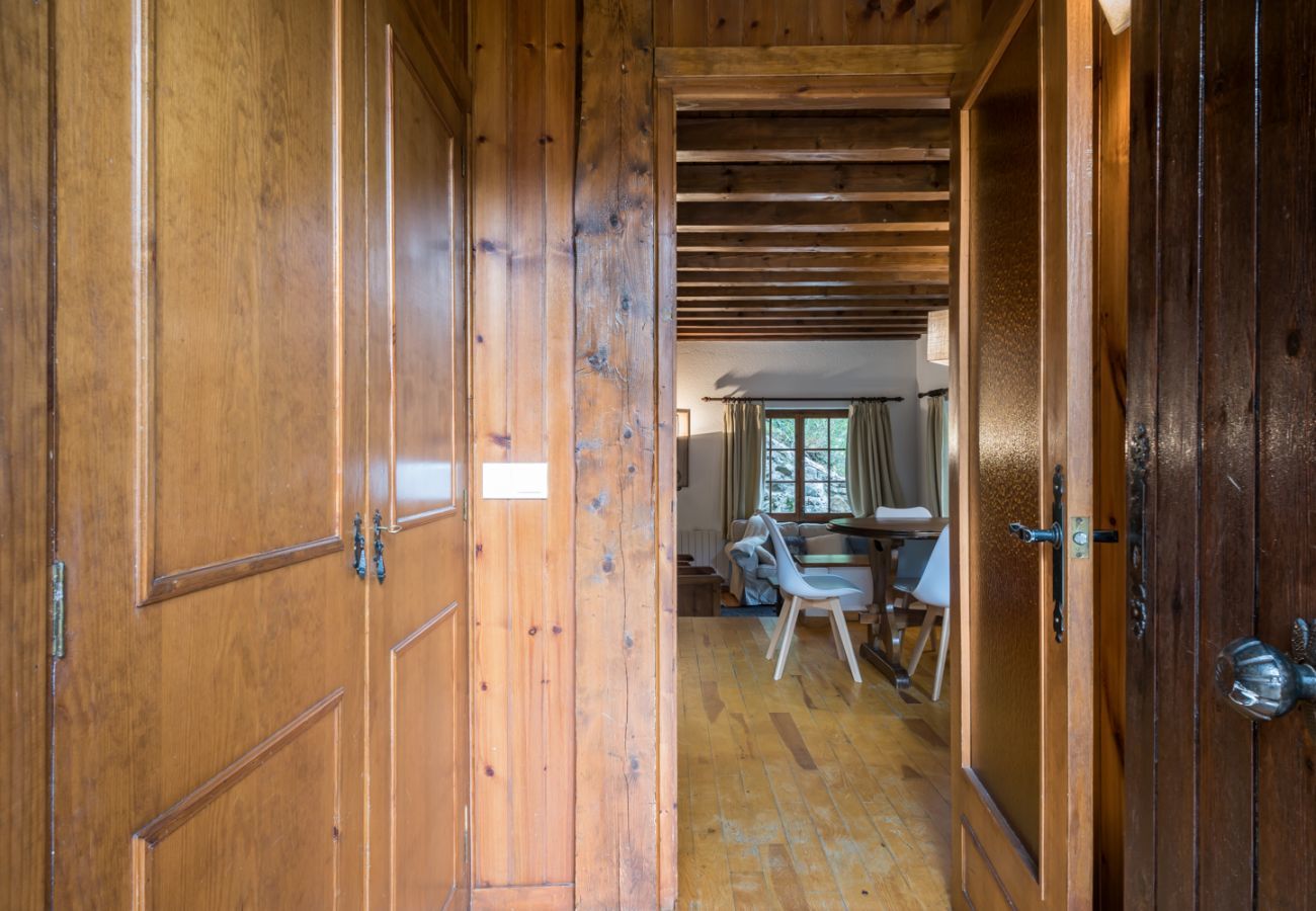 House in Naut Aran - Casa Guineu by Totiaran