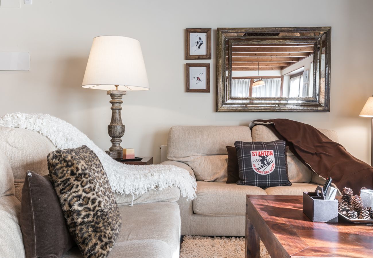 Apartment in Baqueira - Craba by Totiaran