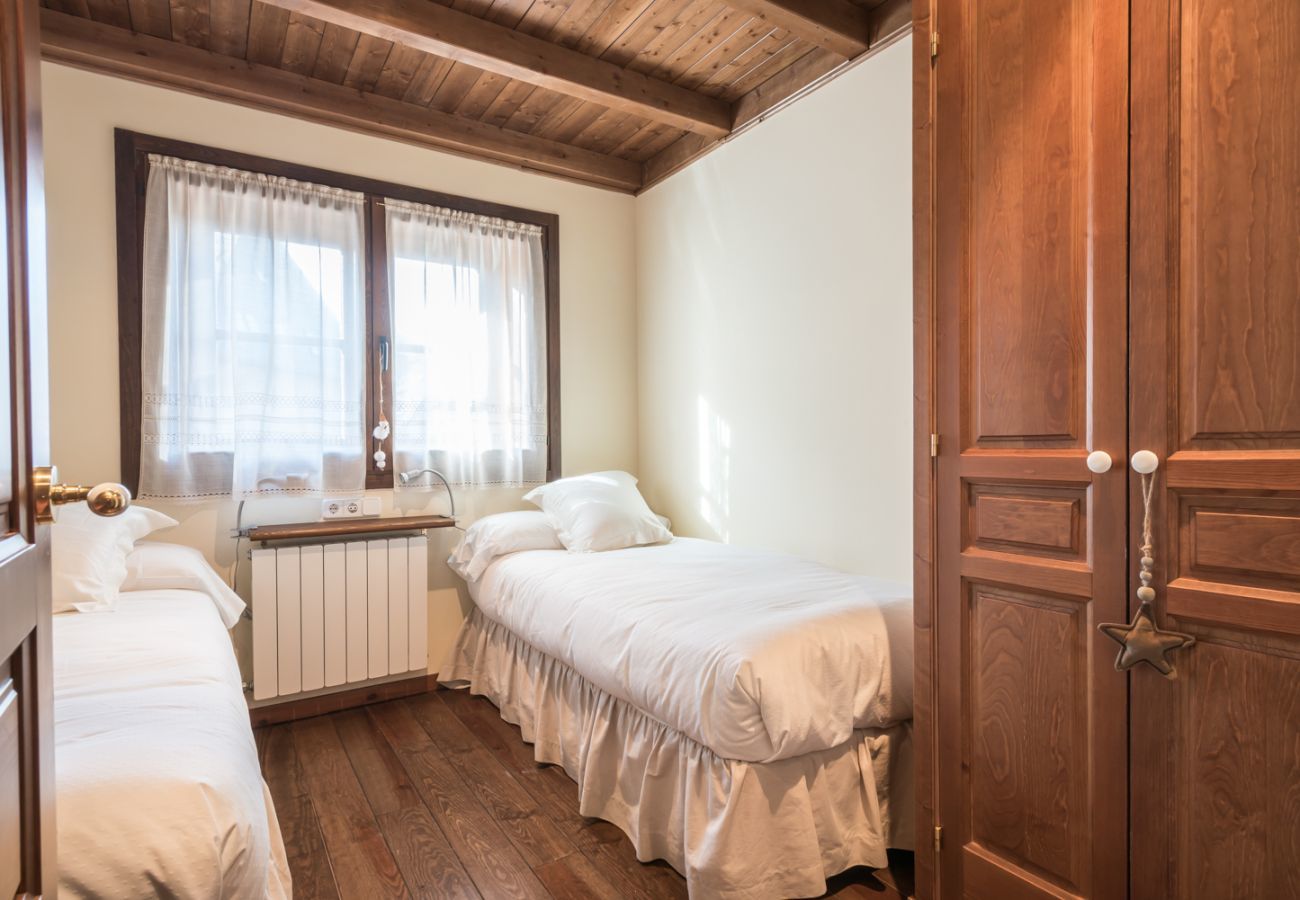 Apartment in Baqueira - Craba by Totiaran