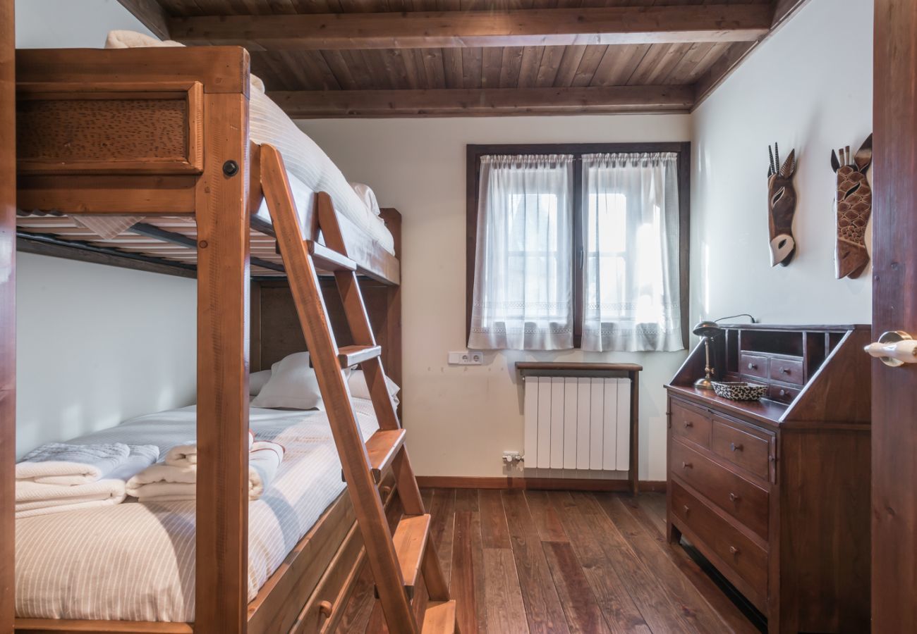 Apartment in Baqueira - Craba by Totiaran