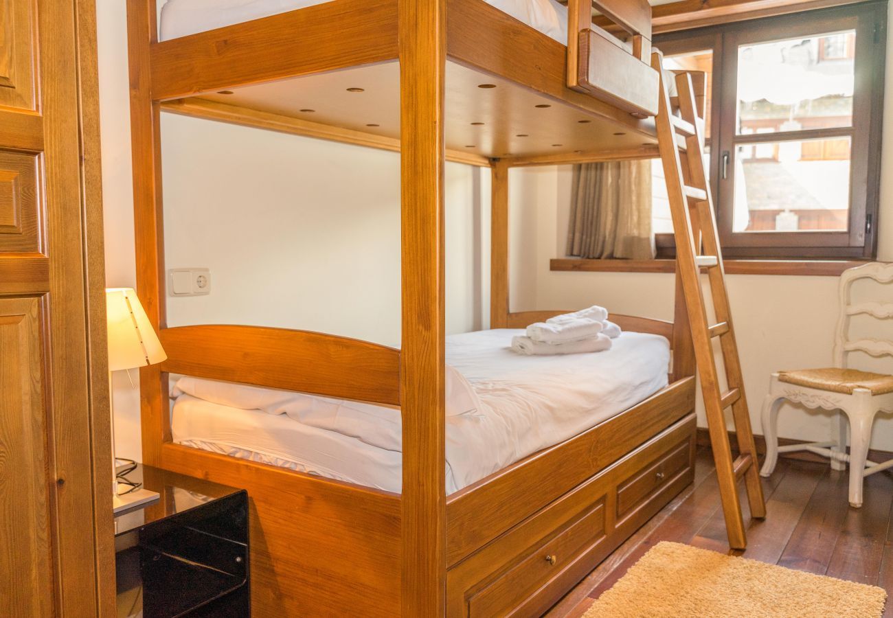 Apartment in Baqueira - Marimanha by Totiaran