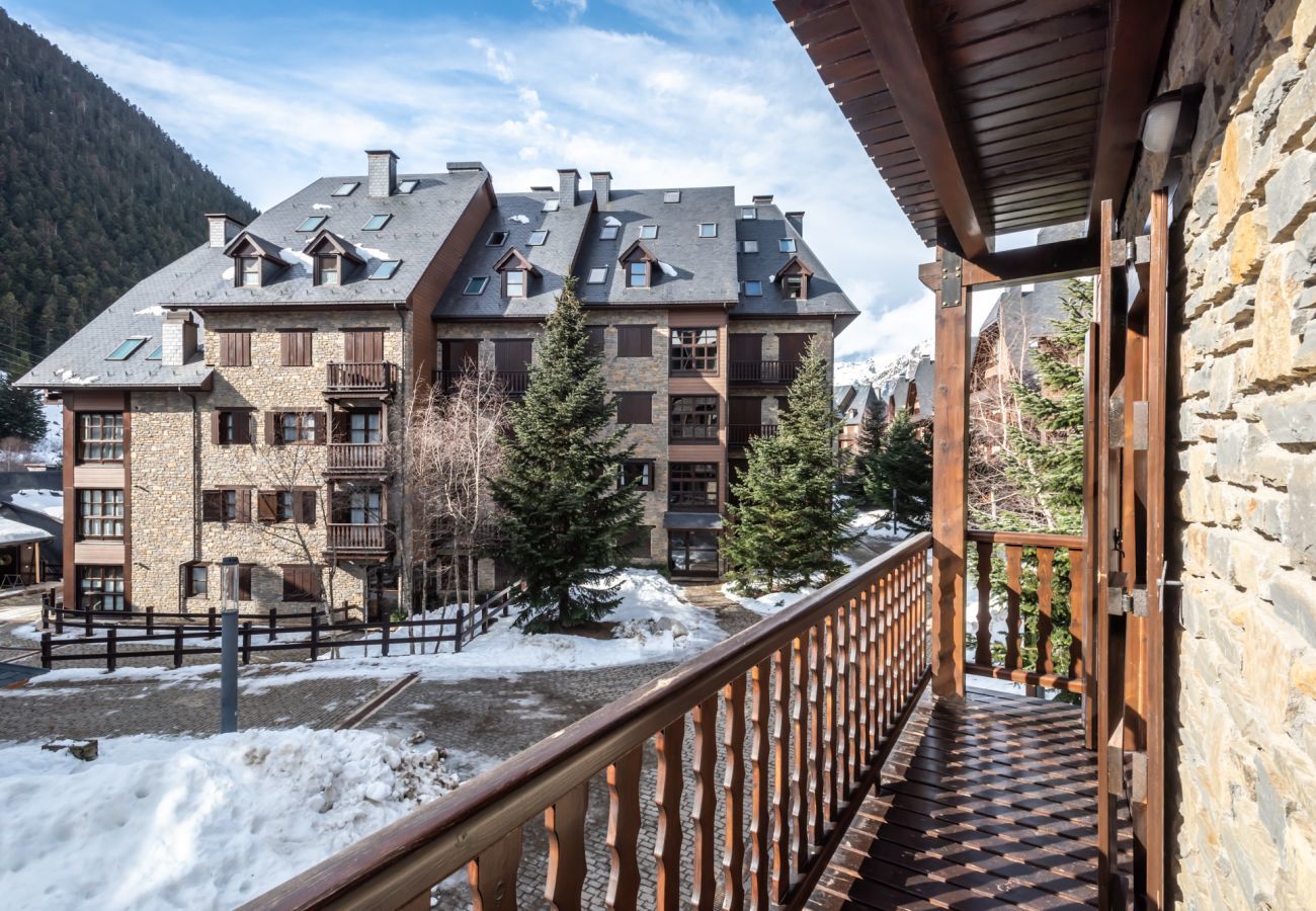 Apartment in Baqueira - Molieres by Totiaran