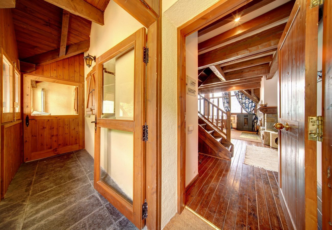 House in Baqueira - Casa Mont Romies by Totiaran