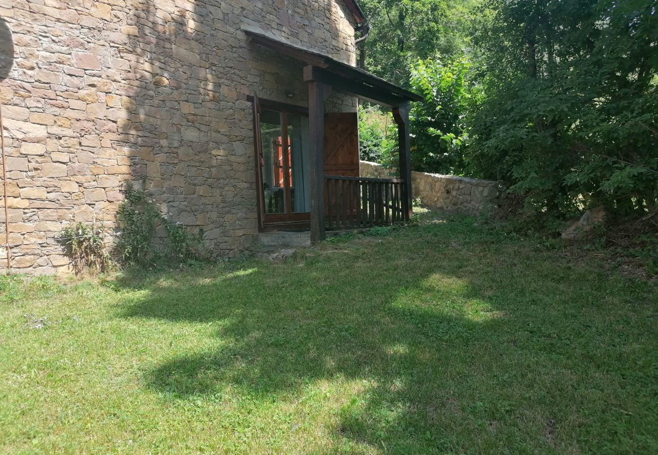 Outside of the Casa Aneto by Totairan in Uhna