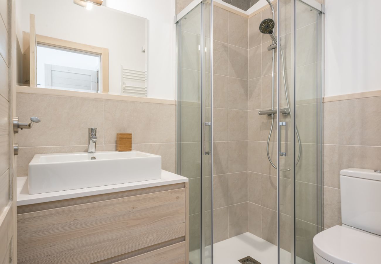 Bathroom of the house Eth Mur by Totiaran, Val de Ruda, at the foot of the slopes
