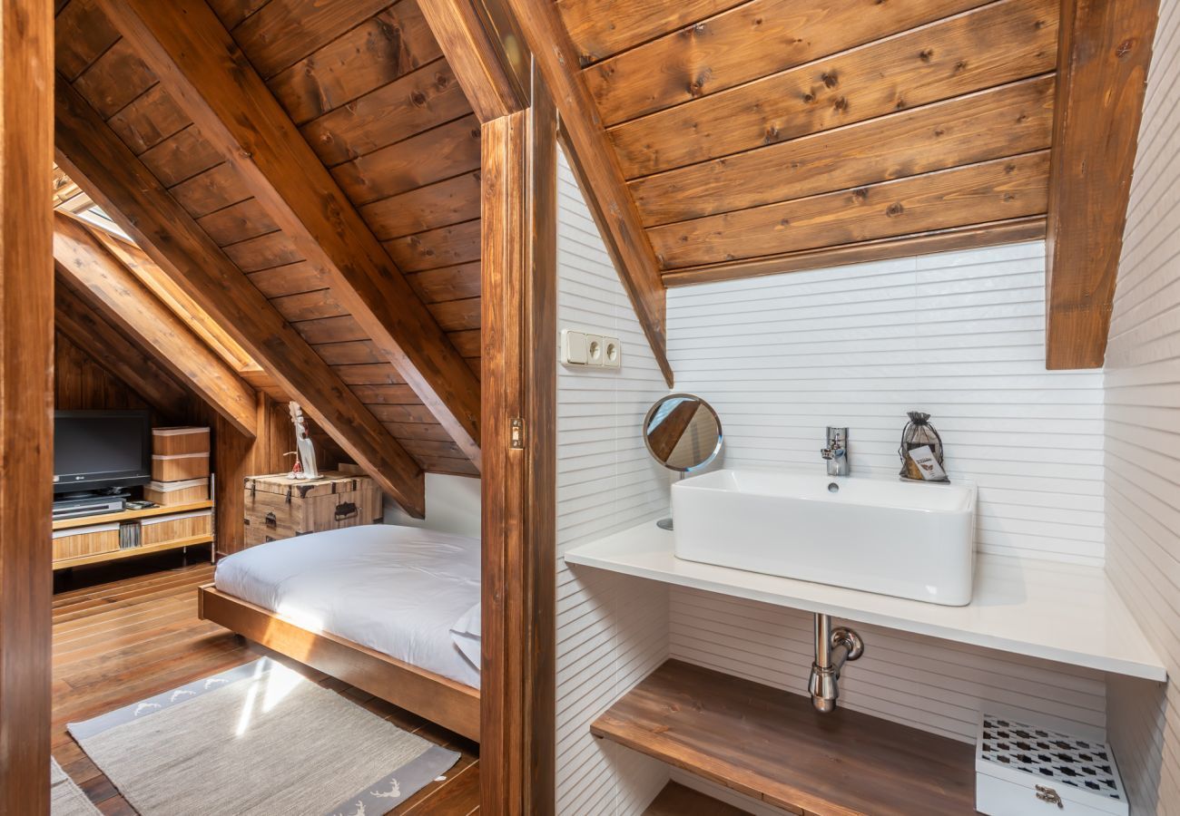 Apartment in Baqueira - Nuevo Artic by Totiaran