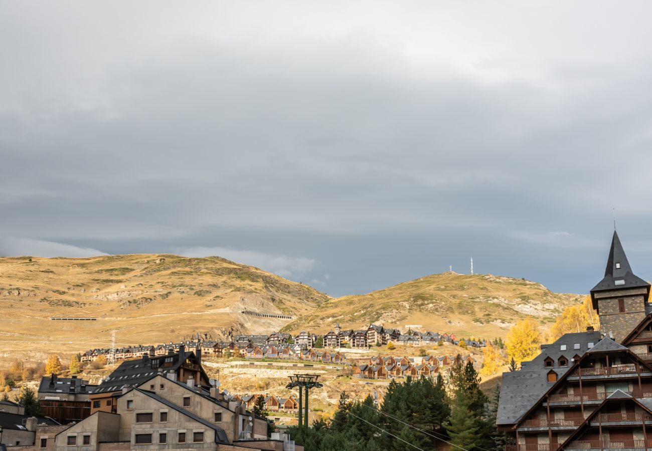 Apartment in Baqueira - Cabirol by Totiaran