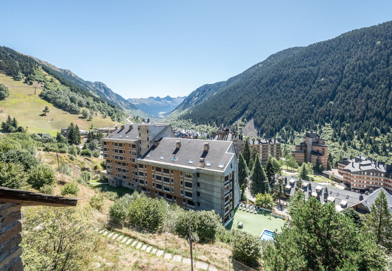 House in Baqueira - Casa Blanhiblar by Totiaran