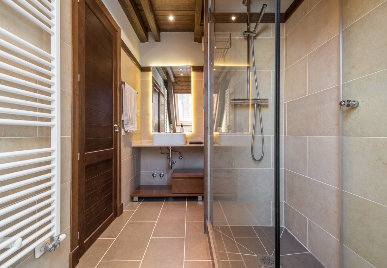 Beautiful bathroom of the holiday apartment Marmotes by Totiaran, at the foot of the slopes