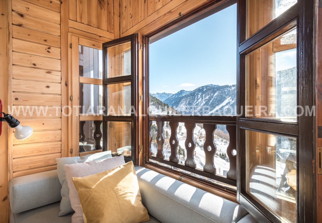 Apartment in Baqueira - Egua  by Totiaran