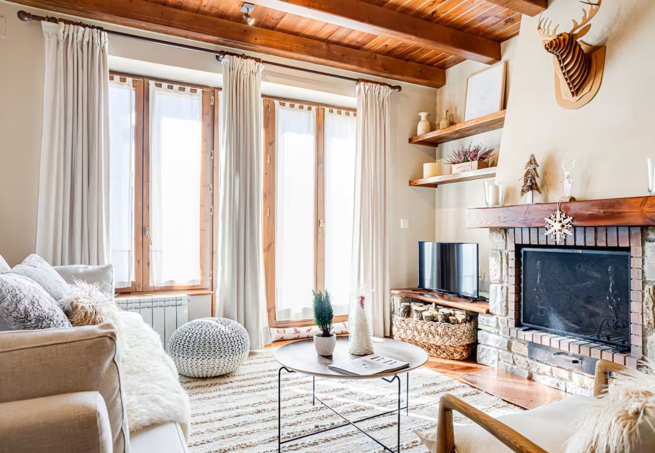 Apartment in Baqueira - Roca Blanca by Totiaran