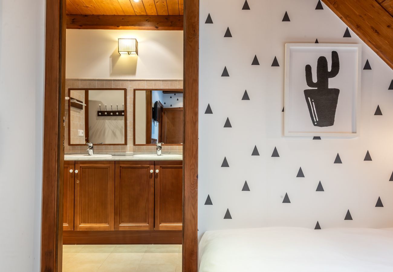 Apartment in Baqueira - Cigalera by Totiaran