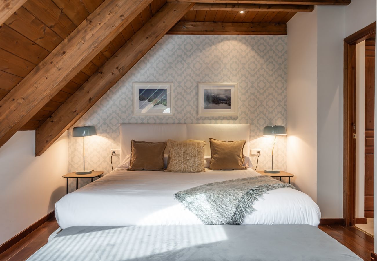 Apartment in Baqueira - Cigalera by Totiaran