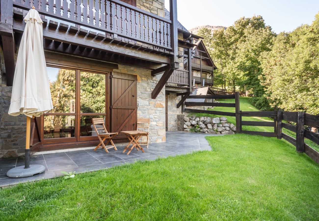 House in Gessa - Casa Tarter by Totiaran