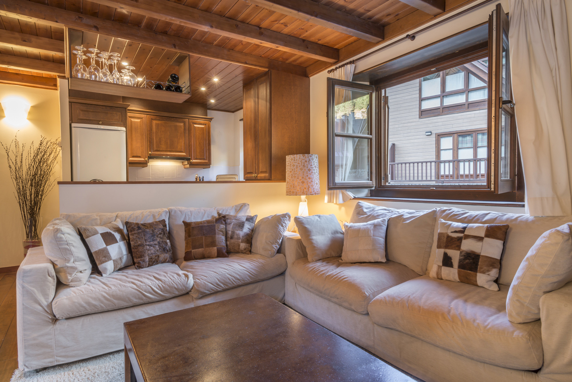 Salon Jireta Totiaran, appartement à Val de Ruda, Baqueira
