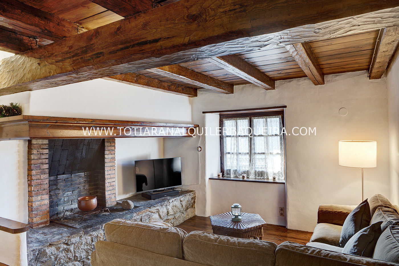 Salon Era Cascada  Totiaran, appartement à Pleta Baqueira