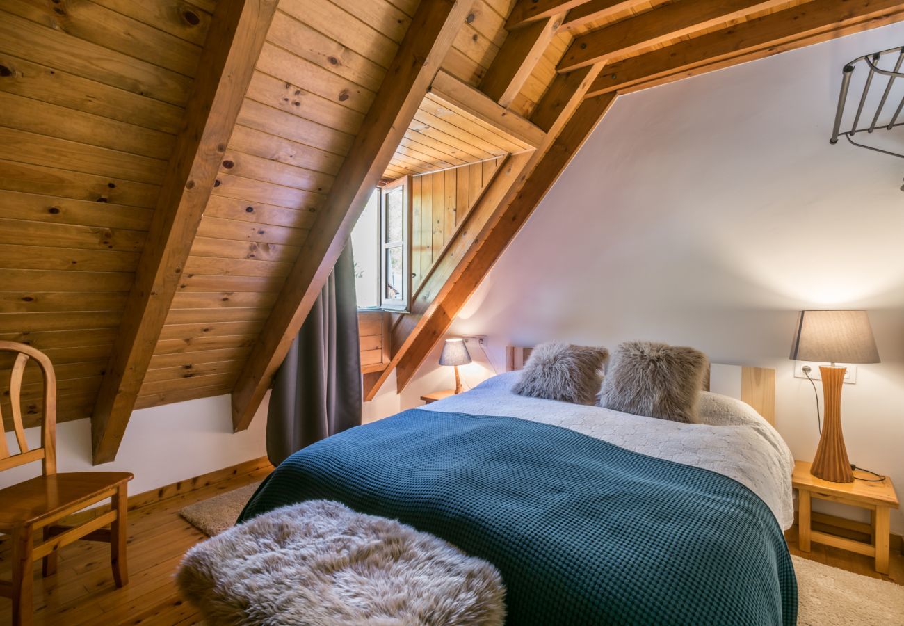 Appartement à Arties - Liat by Totiaran
