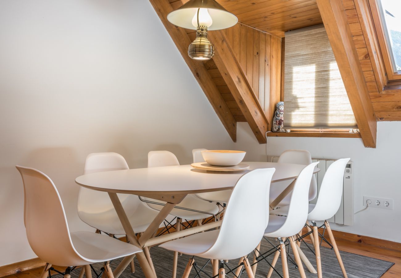 Appartement à Arties - Liat by Totiaran