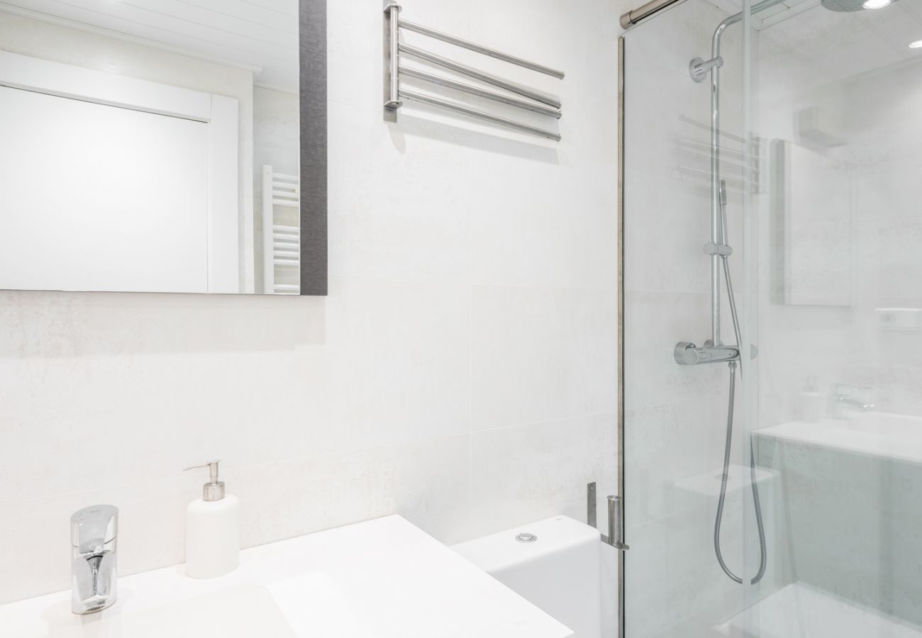 Salle de bain rénovée de l'appartement Era Piusa by Totiaran. Centre de Baqueira