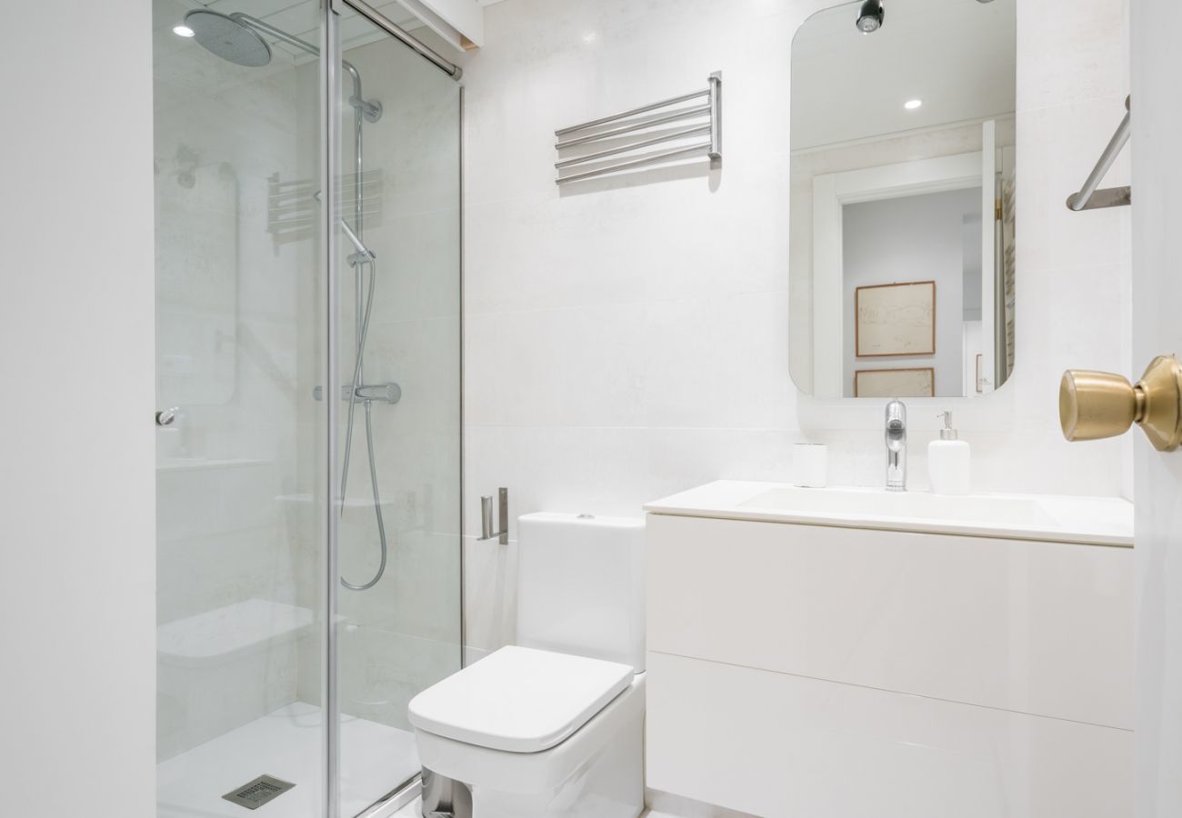 Salle de bain rénovée de l'appartement Era Piusa by Totiaran. Centre de Baqueira