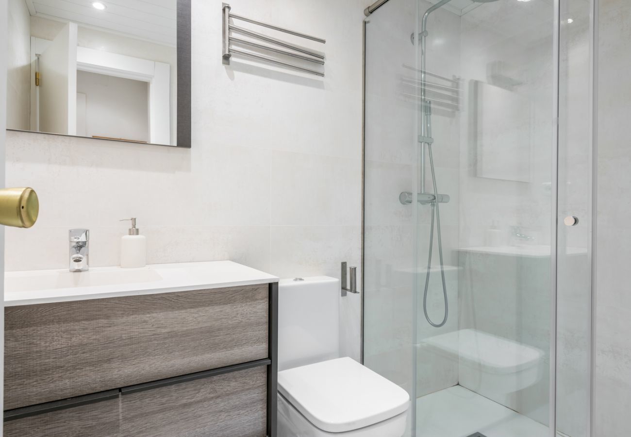 Salle de bain rénovée de l'appartement Era Piusa by Totiaran. Centre de Baqueira